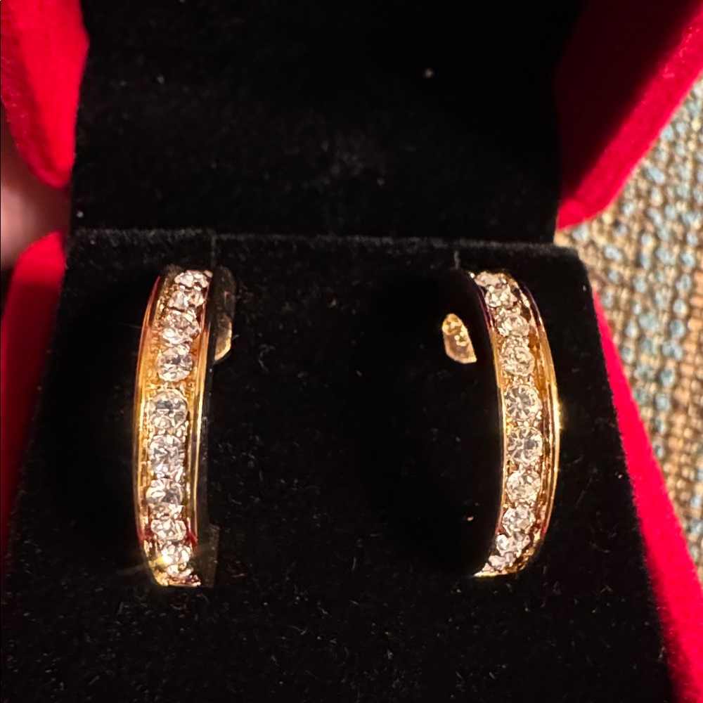 3064 Swarovski Crystal Elements Post Earrings - image 1